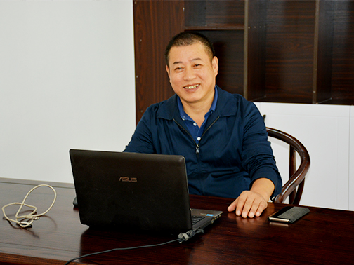 沈鑫立.jpg 沈鑫立.jpg